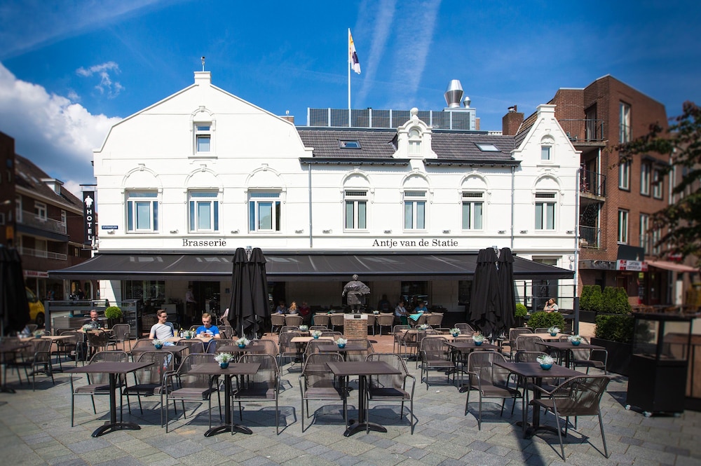Brasserie Hotel Antje van de Statie — hotel in Weert