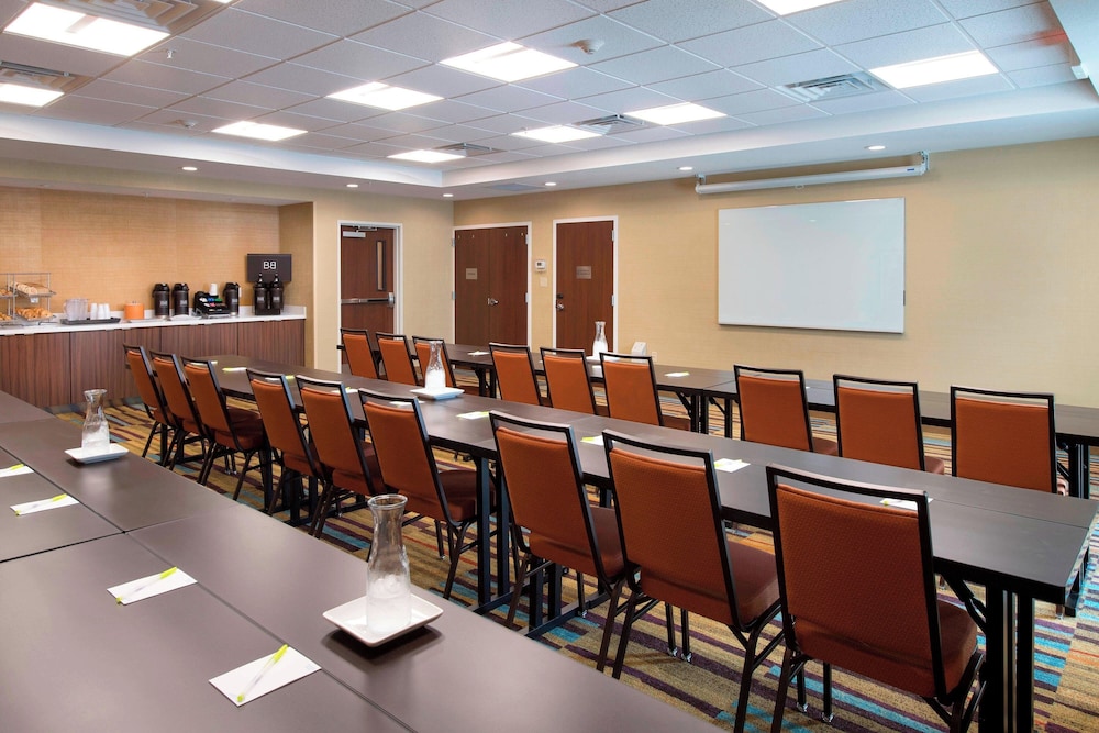 Fairfield Inn & Suites by Marriott Scottsbluff - photo 33