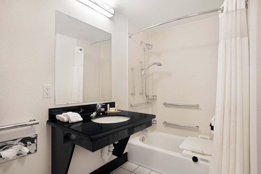 Fairfield Inn & Suites by Marriott St. Augustine I 95 - photo 16