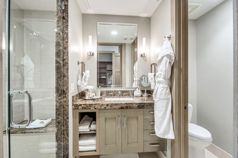 Premium Five Bedroom Suite 5 Apartment Hotel by Redawning - photo 26