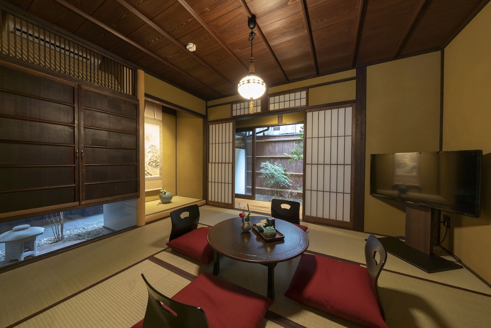 Shakudo an Machiya House — 4-Star Luxury Hotel in Kyoto, Japan