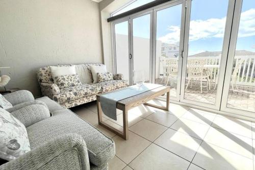 Luxury at Pinnacle Point 3 Bedroom Villa — 4-Star Luxury Hotel in Mossel Bay, South Africa