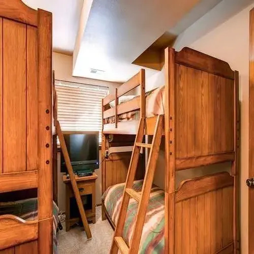 Village Point By Pinnacle Lodging - photo 10