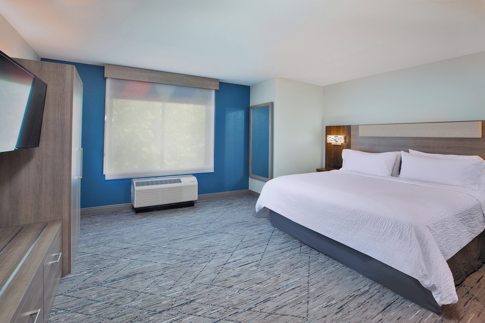 Holiday Inn Express & Suites Buffalo by IHG - photo 14