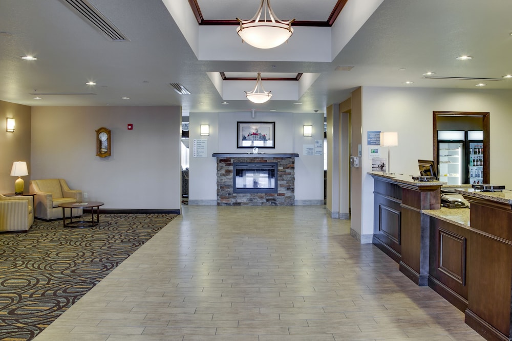 Holiday Inn Express & Suites Nevada by IHG - photo 6