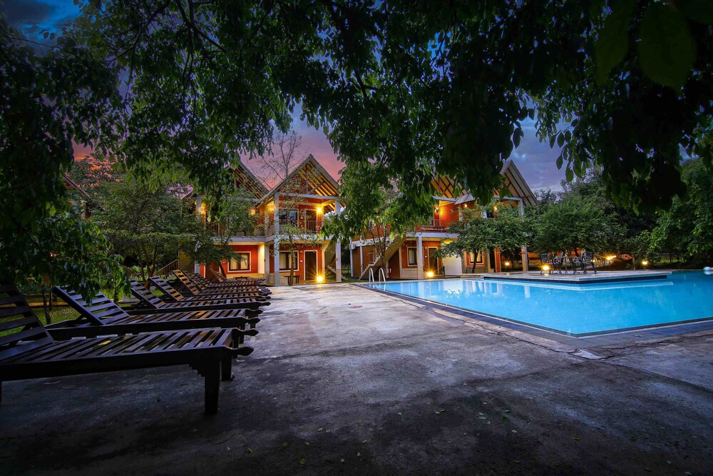 Elephas Resort & Spa — 4-Star Luxury Hotel in Dambulla, Sri Lanka