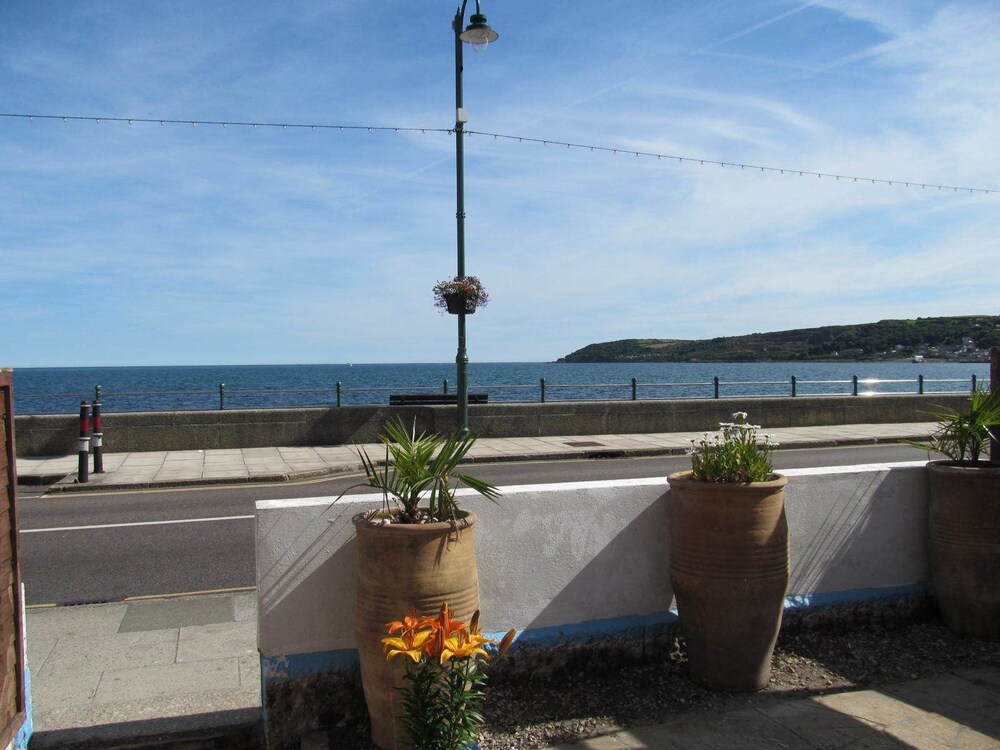 Shoreline Lodgings in Penzance, United Kingdom