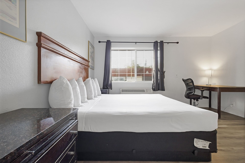 Grace Light Inn - photo 37