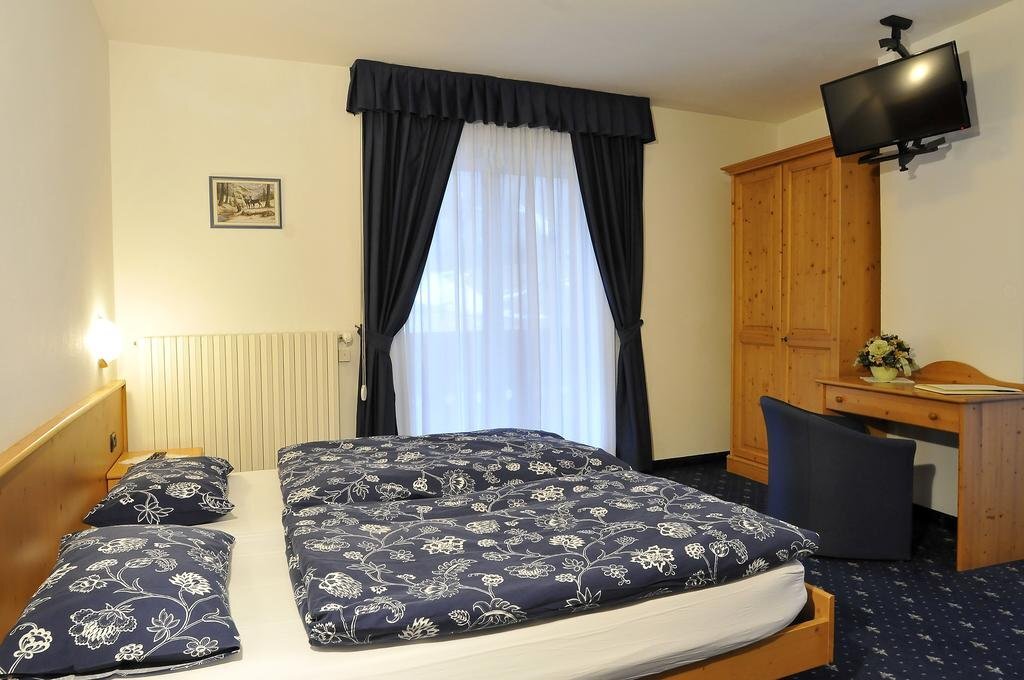 Hotel Tyrolia — hotel in Rocca Pietore