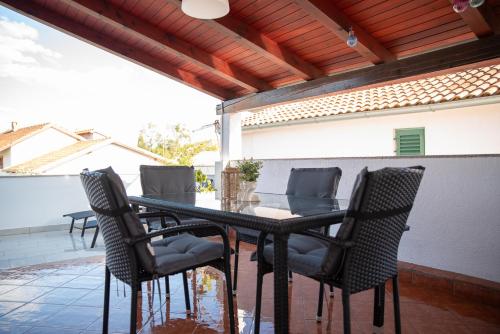 Apartman Jadrija Šibenik 2 — 4-Star Luxury Hotel in Sibenik, Croatia