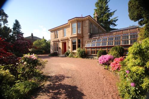 Moorlands — 4-Star Luxury Hotel in Helensburgh, United Kingdom