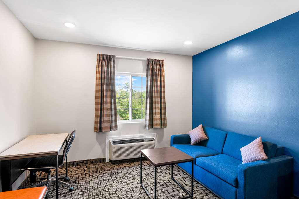 Econo Lodge Bethel Danbury - photo 29