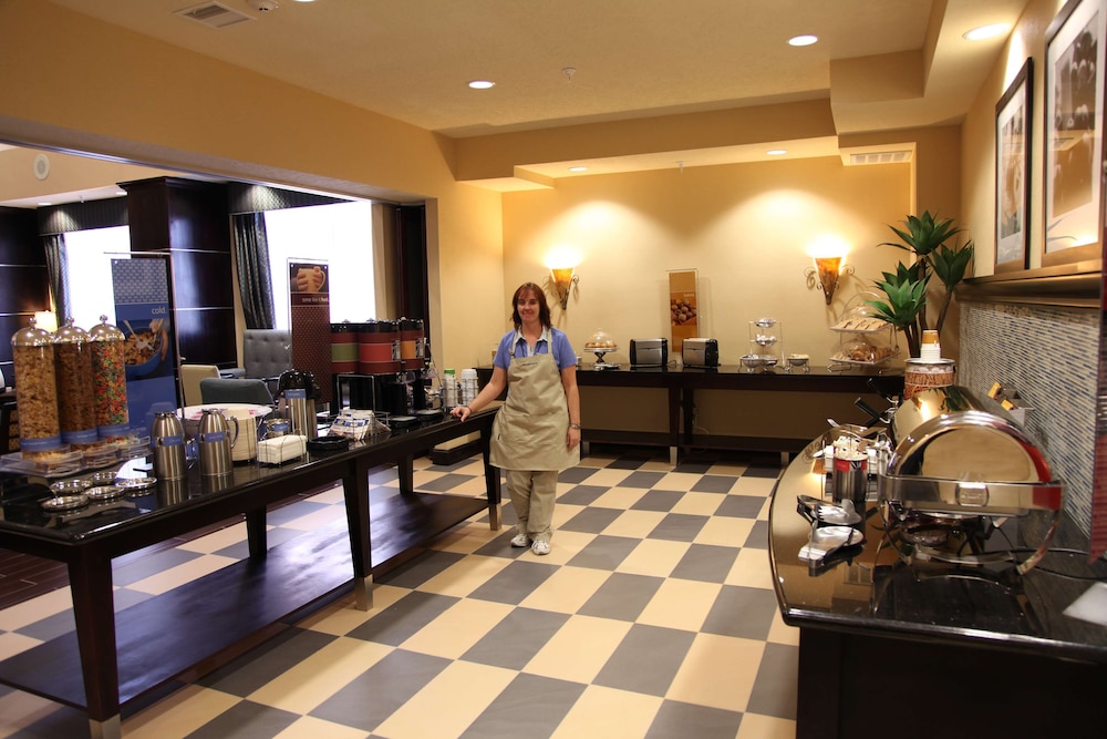 Hampton Inn & Suites Carlsbad - photo 35