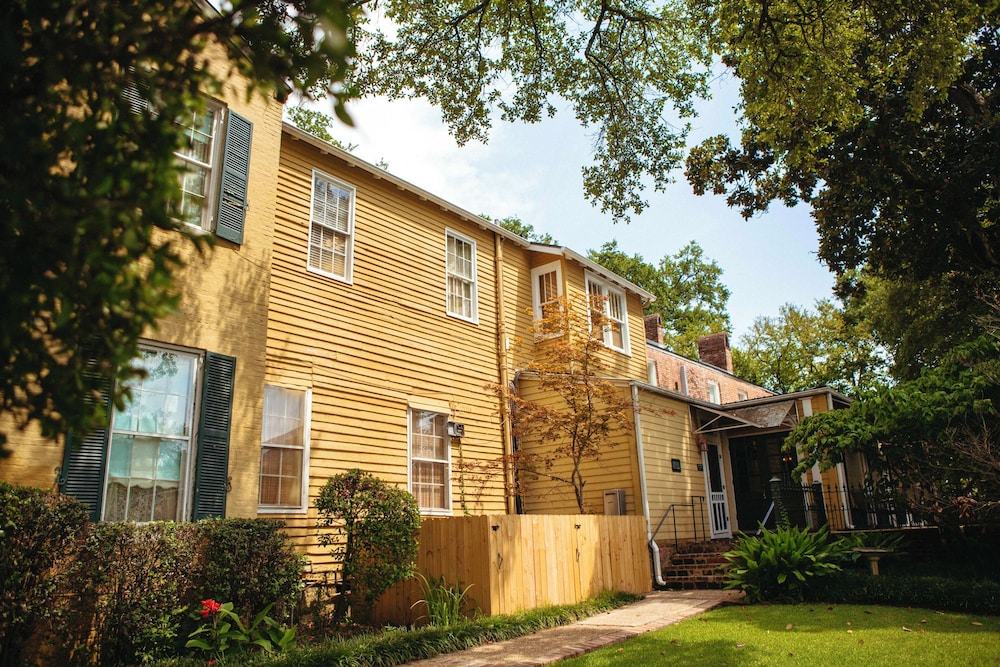 Anchuca Historic Mansion & Inn - photo 145