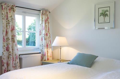 Strandhaus Falshöft 4 — 4-Star Luxury Hotel in Kappeln, Germany