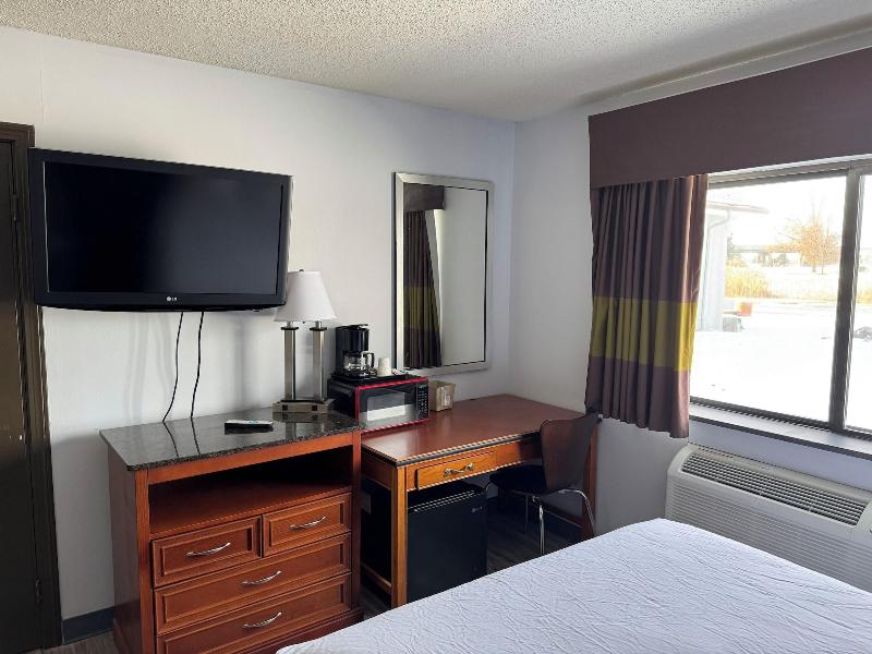 South Ridge Inn - photo 7