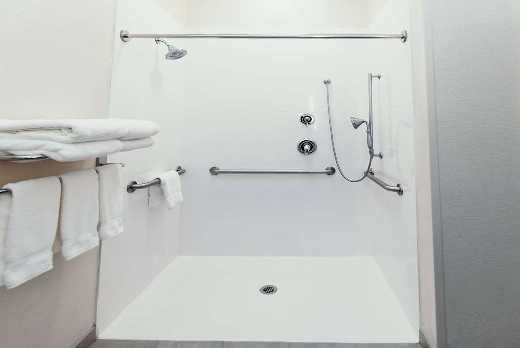 La Quinta Inn & Suites by Wyndham Ankeny IA Des Moines IA - photo 23