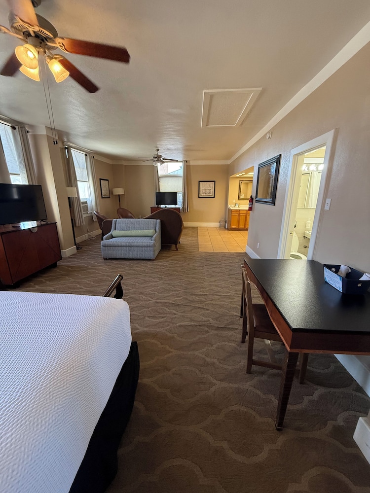 The Gadsden Hotel - photo 27