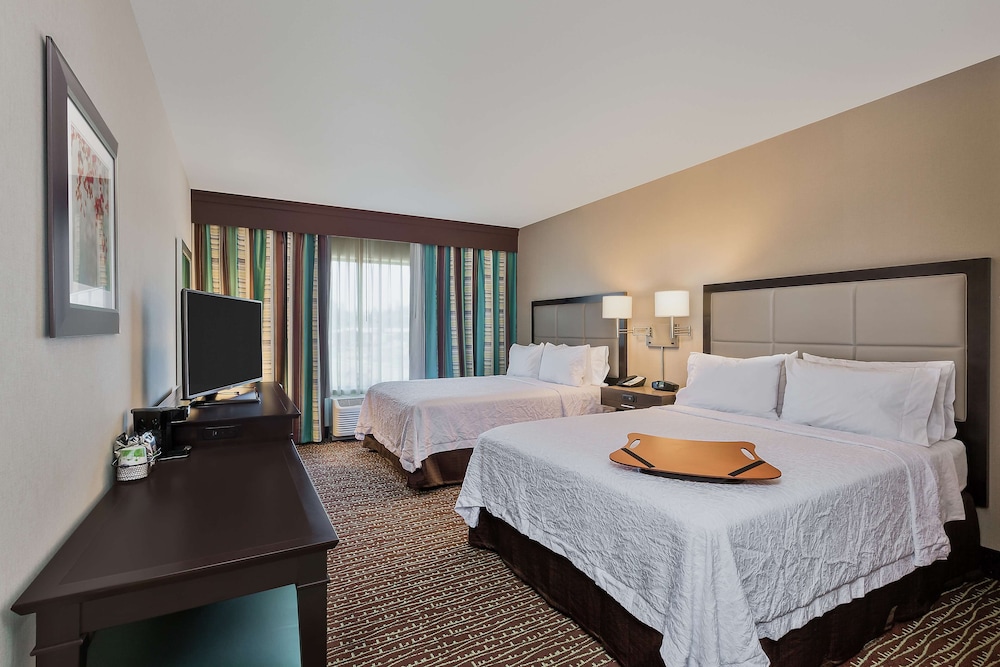 Hampton Inn & Suites Bend - photo 20