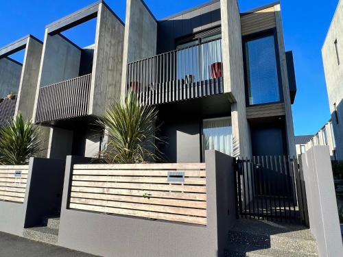 Worcester Terrace One Christchurch Holiday Homes — 4-Star Luxury Hotel in Christchurch, New Zealand