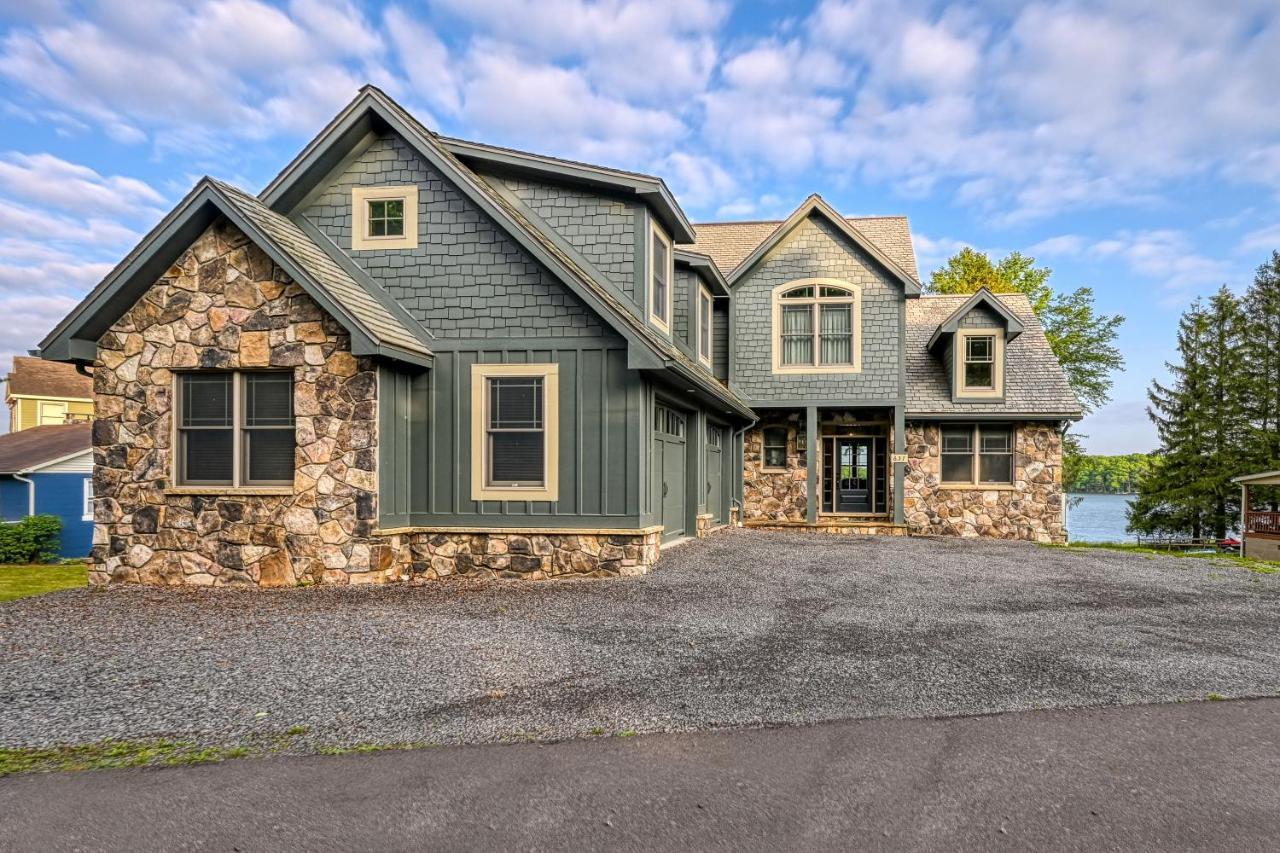 Black Rock Lodge — 4-Star Luxury Hotel in Swanton, United States