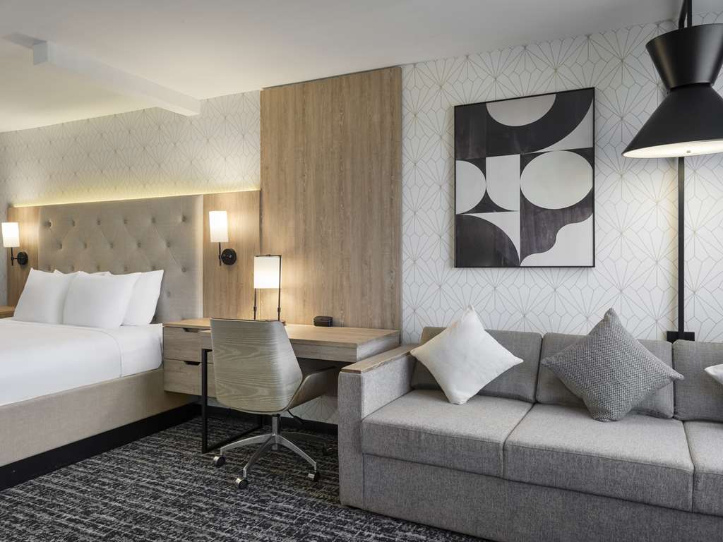 Hyatt Place Kansas City Overland Park Metcalf - photo 21