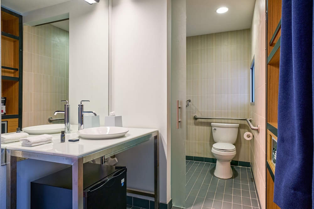Aloft Charleston Airport & Convention Center - photo 20