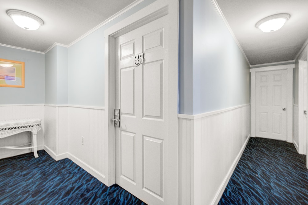 Surf City Hotel - photo 45