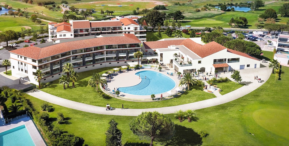 Résidence Premium Pierre & Vacances Horizon Golf — 4-Star Luxury Hotel in Saint-Cyprien, France