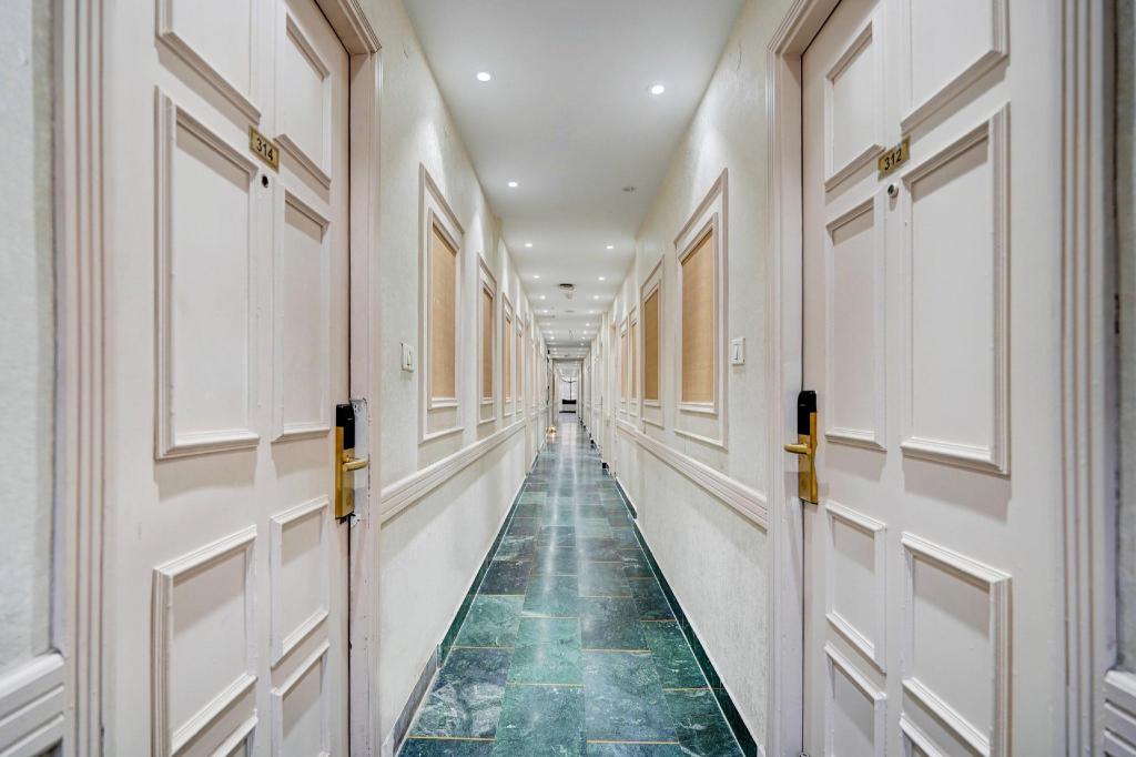 Townhouse Jageer Palace Near Mayapuri Chowk — 4-Star Luxury Hotel in Gurgaon, India