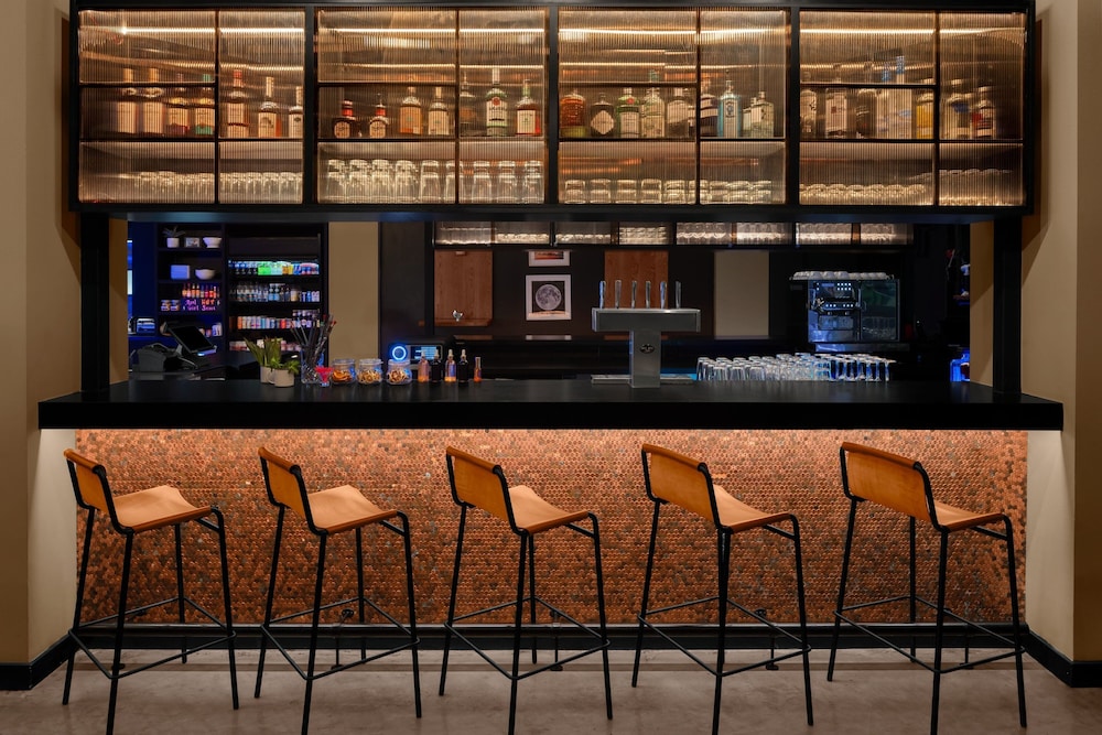 Moxy Houston Downtown - photo 48