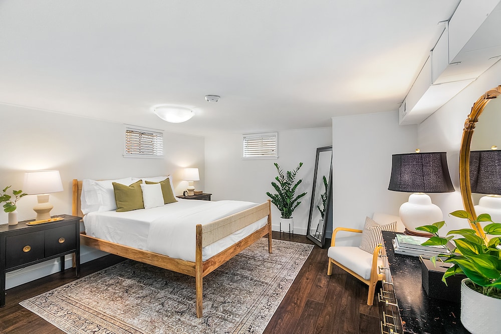 Lilac in Law — 4-Star Luxury Hotel in Seattle, United States