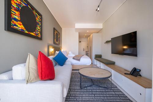 The Rose504: Studio Apartment in Heart of the City