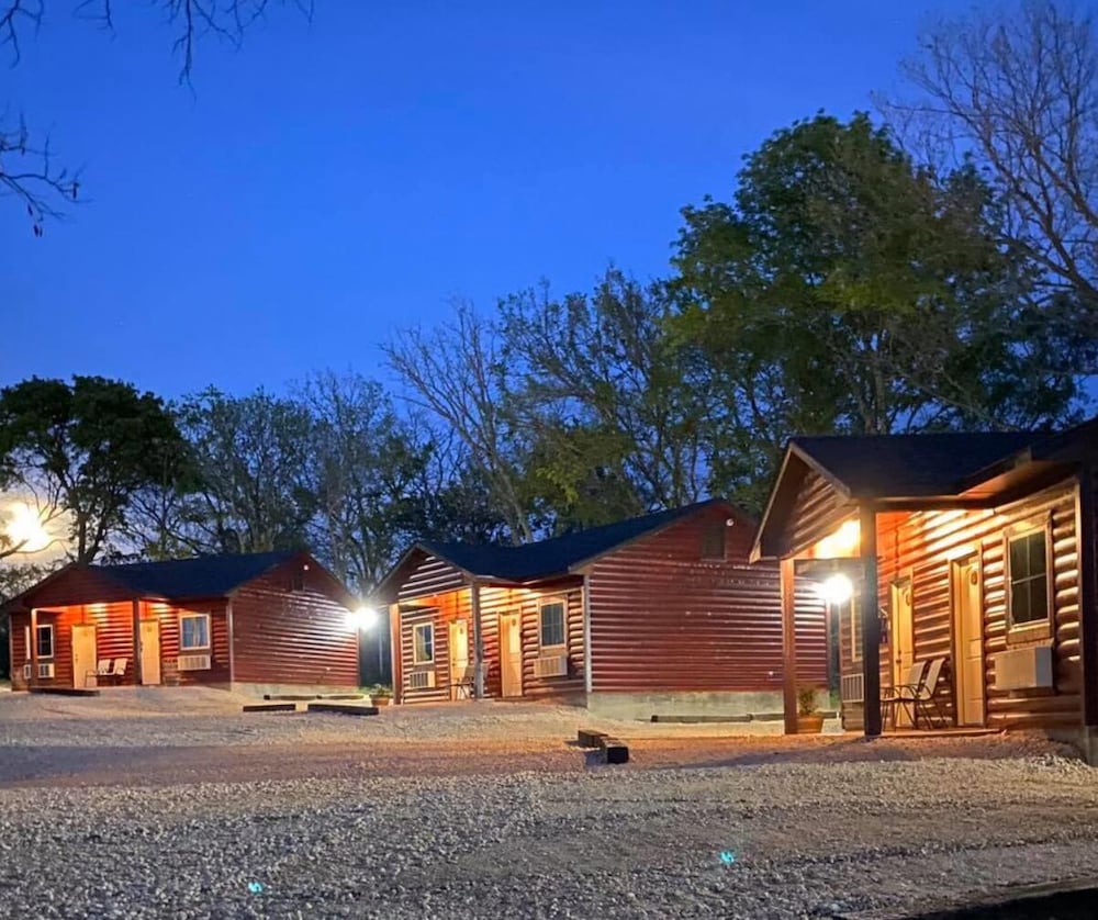 The Woods Lodging in Kingston, United States