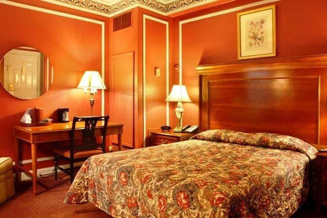 Hopkins Inn - photo 3