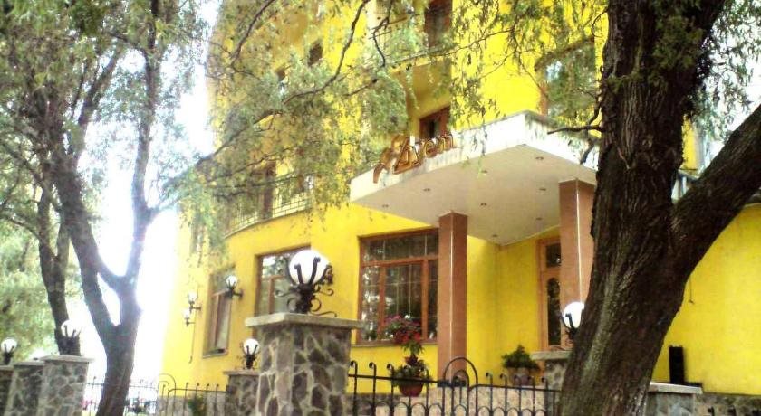 Duet Hotel - carbon neutral hotel in Uzhgorod