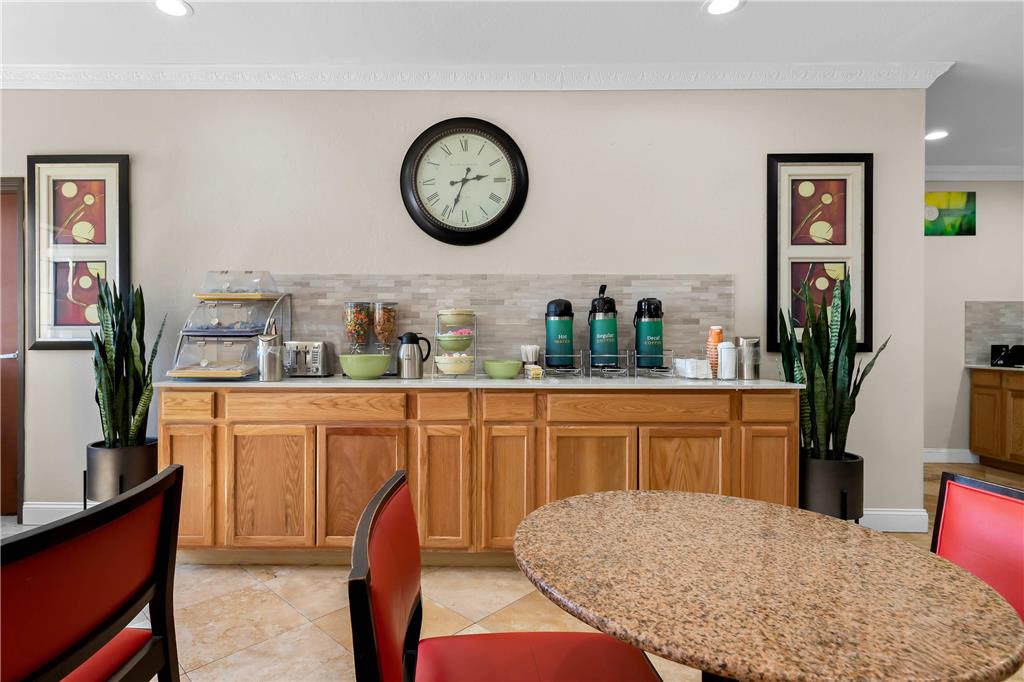 Quality Inn & Suites McAlester on Hwy 69 - photo 36