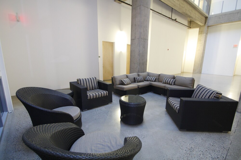 Downtown Executive Condo Loft — Saskatoon — photo 4