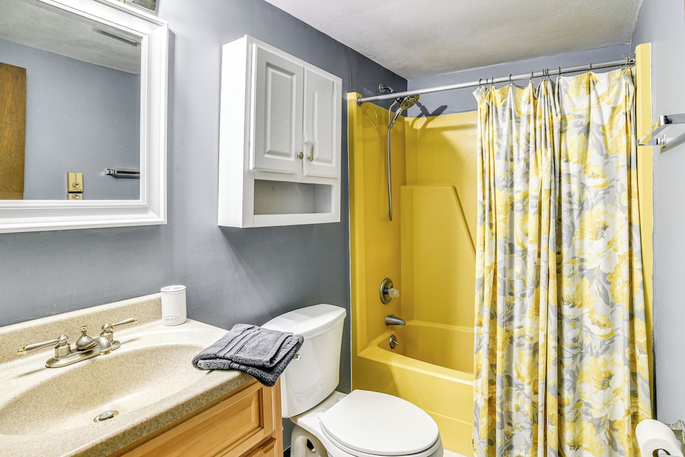 Cortland Townhome Walk to Greek Peak Mtn Resort - photo 22