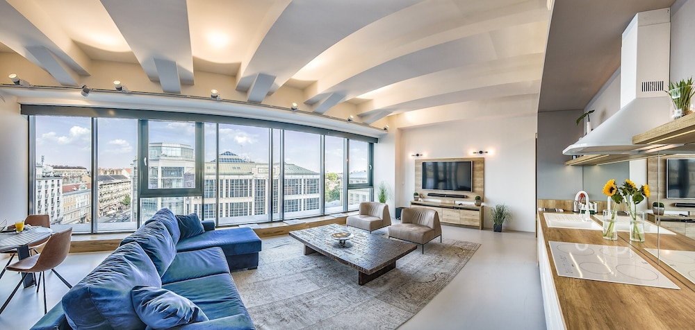 Loft Astoria — 4-Star Luxury Hotel in Budapest, Hungary