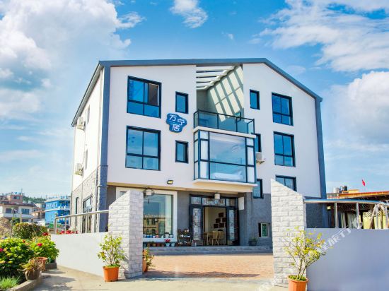 Wanning Juhotel - last minute hotel in Caiyuan