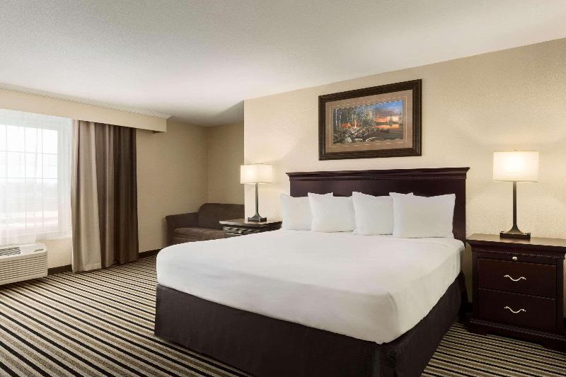 Country Inn & Suites By Radisson Little Falls Mn - photo 16