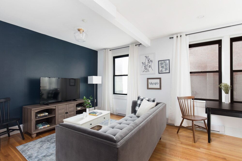 Airy Theater District Suites by Sonder — 4-Star Luxury Hotel in Boston, United States