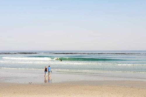 Sea Breeze Beach Home in Melkbosstrand Cape Town — 4-Star Luxury Hotel in Cape Town, South Africa