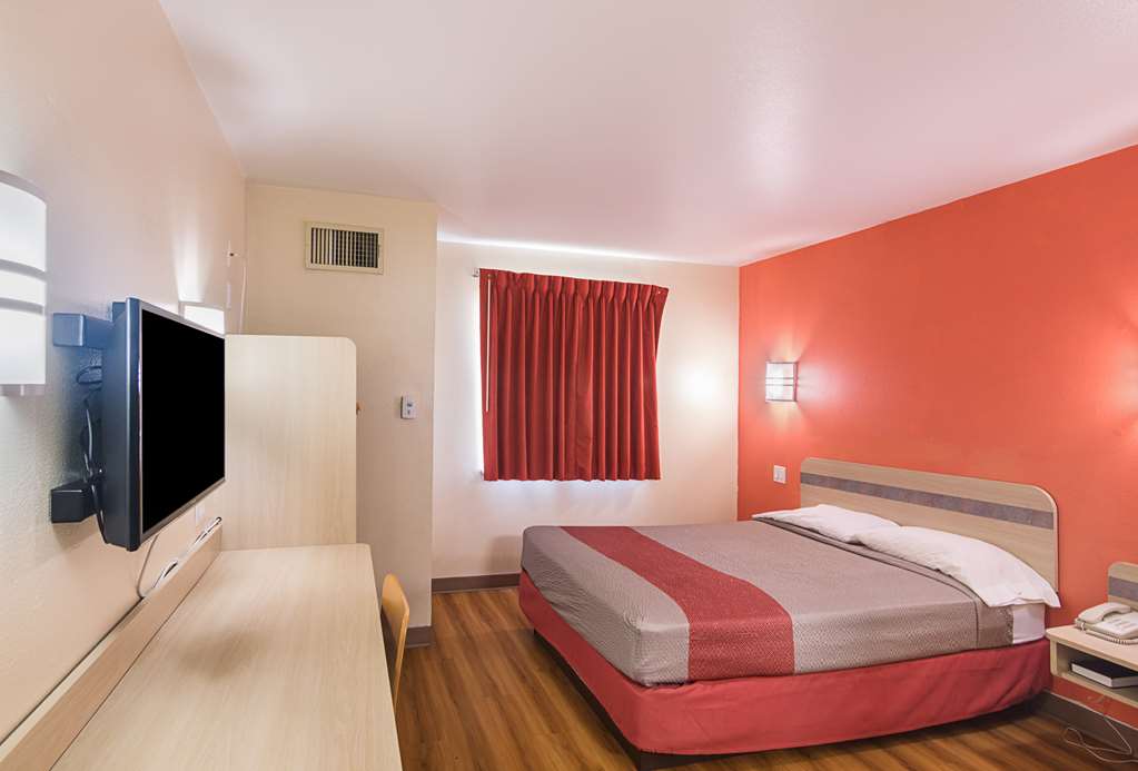 Motel 6 Terrell TX - photo 23
