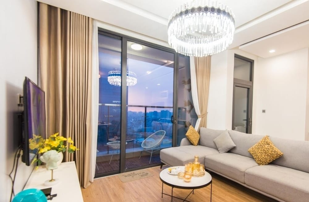 Vinhomes Metropolis Luxury Apartment 2 Br — 4-Star Luxury Hotel in Hanoi, Vietnam