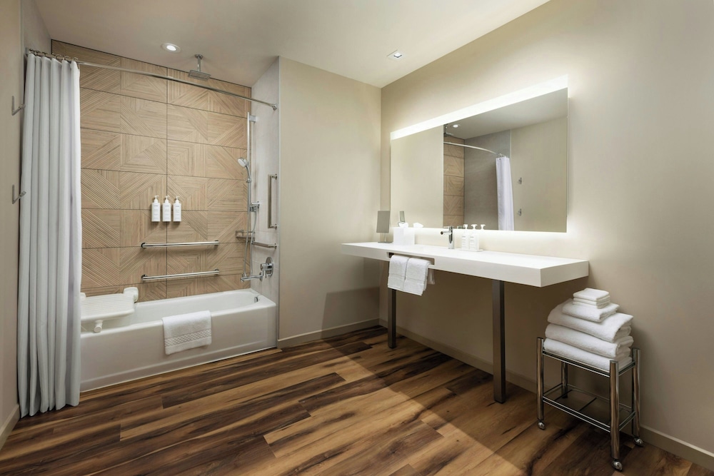 AC Hotel by Marriott Honolulu - photo 31