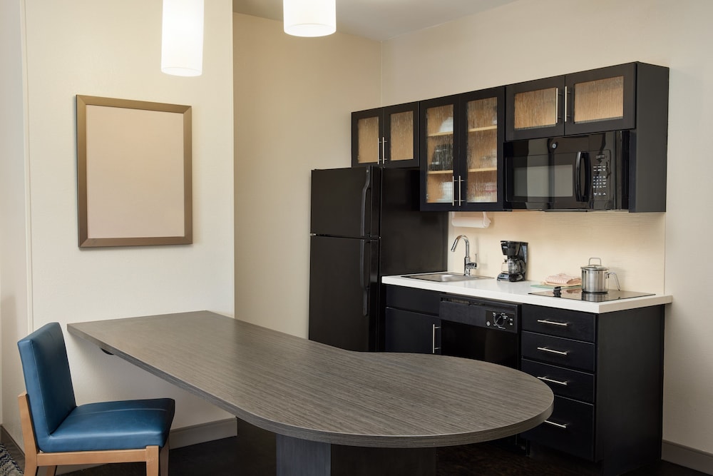 Candlewood Suites I 26 at Northwoods Mall by IHG - photo 6