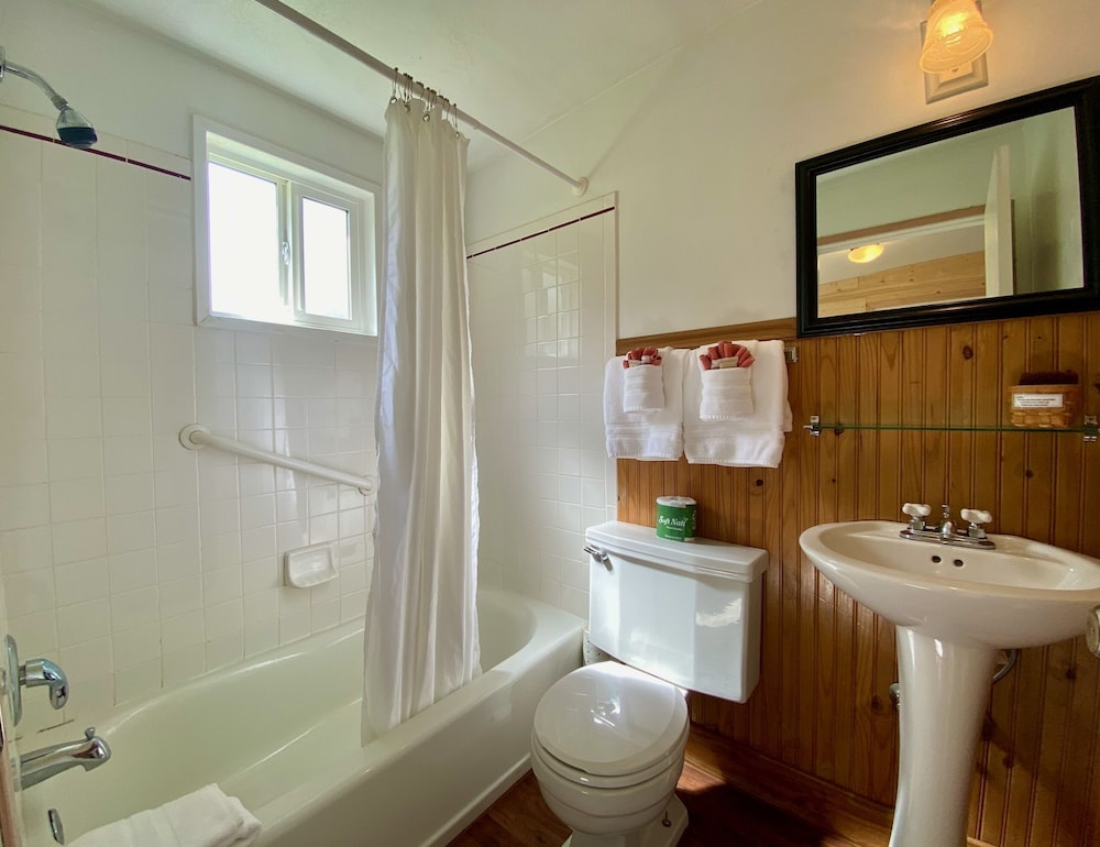 Emerald Valley Inn - photo 50