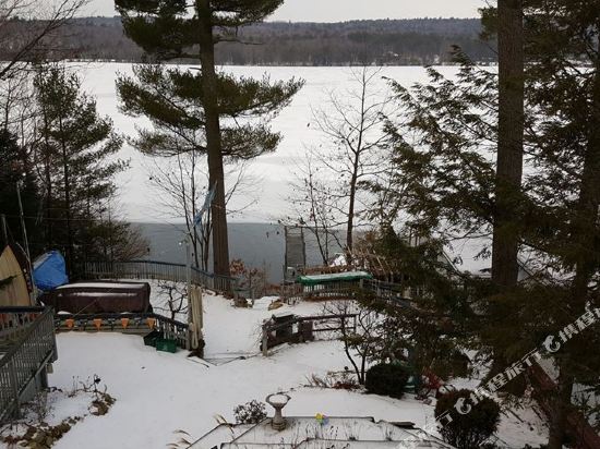 Lazy E Motor Inn - photo 8